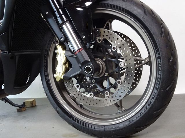 mv-agusta - brutale-990-r