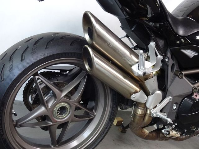 mv-agusta - brutale-990-r