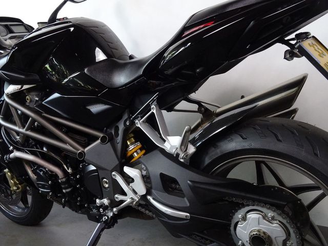 mv-agusta - brutale-990-r