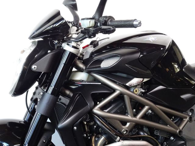 mv-agusta - brutale-990-r