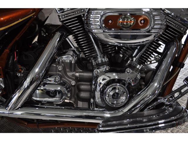 harley-davidson - road-king-screamin-eagle-flhrse