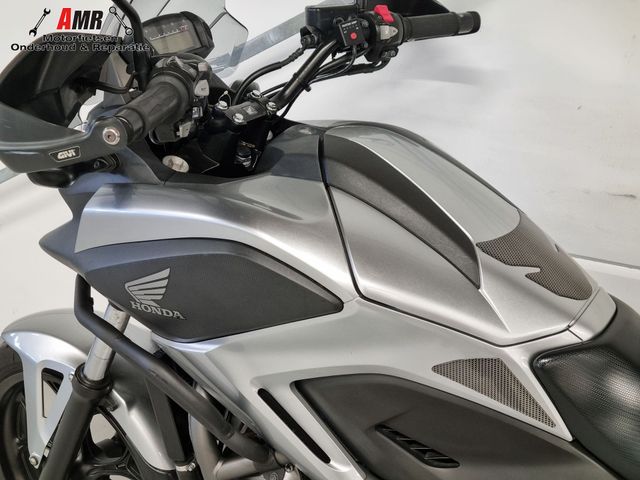 honda - nc-700-x-dct