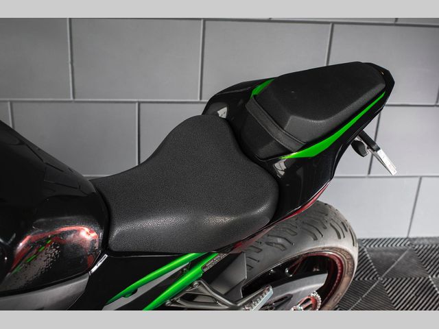 kawasaki - z900-se