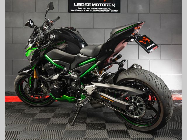 kawasaki - z900-se