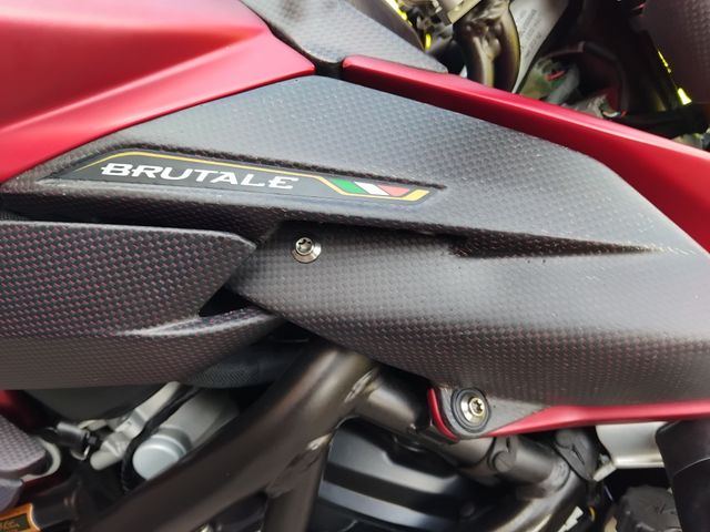 mv-agusta - brutale-1000-oro