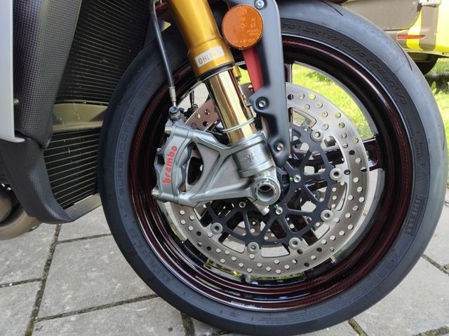 mv-agusta - brutale-1000-oro