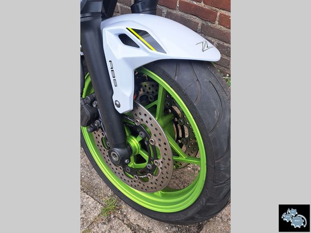 kawasaki - z650