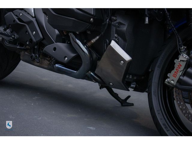 bmw - r-1300-r