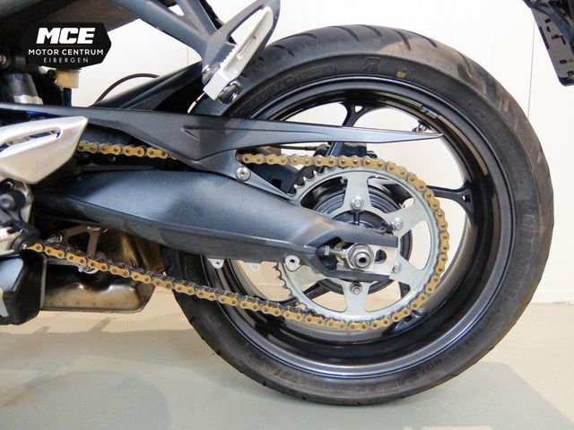 triumph - street-triple
