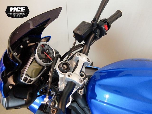 triumph - street-triple