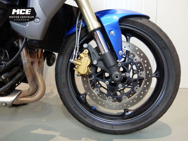 triumph - street-triple