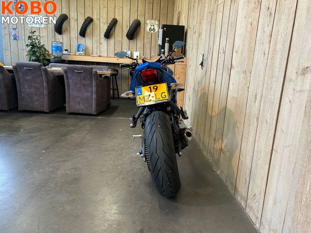 triumph - street-triple