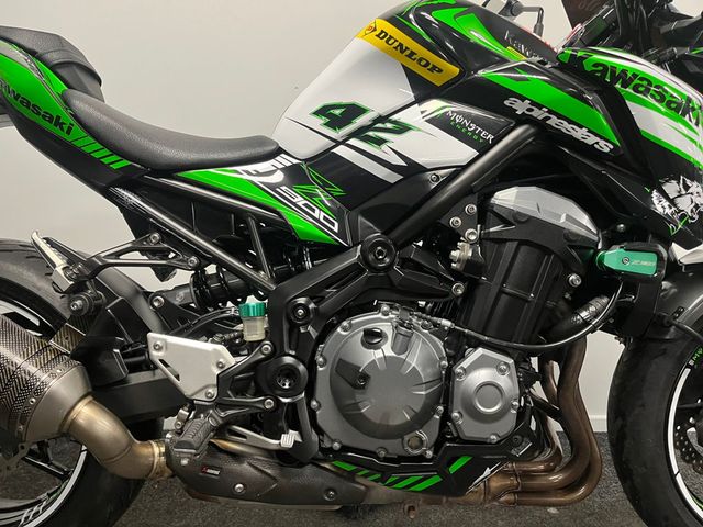 kawasaki - z900