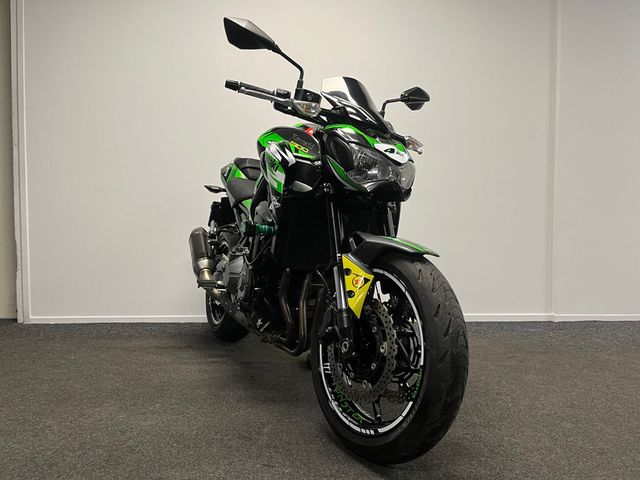 kawasaki - z900