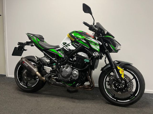 kawasaki - z900
