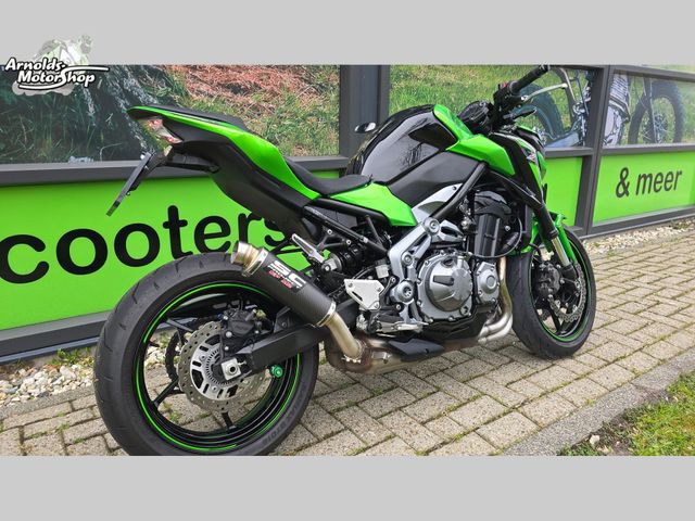 kawasaki - z900