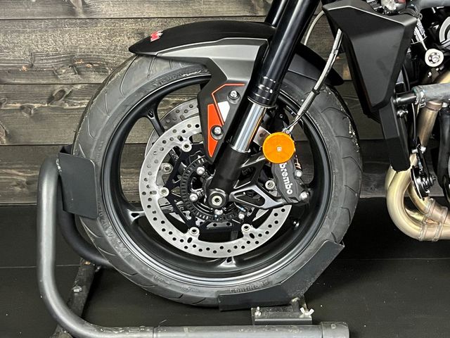 triumph - street-triple-r