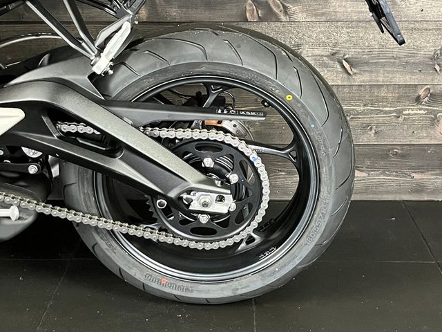 triumph - street-triple-r