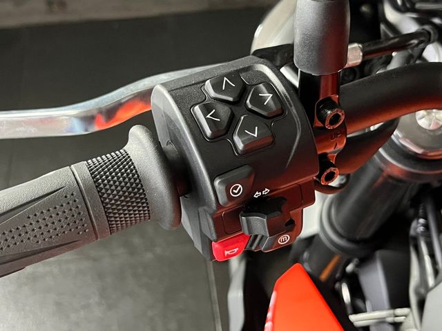 triumph - street-triple-r