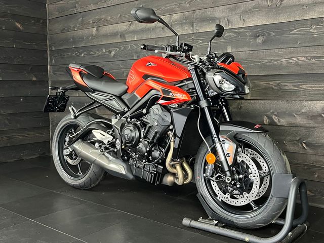 triumph - street-triple-r