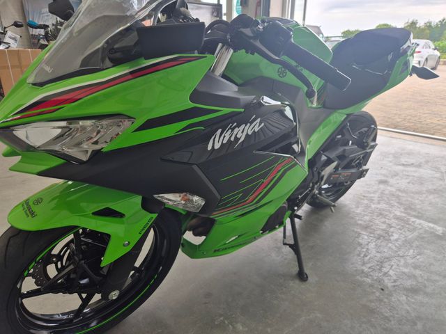 kawasaki - ninja-400