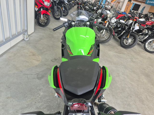 kawasaki - ninja-400