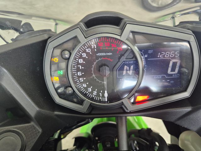 kawasaki - ninja-400
