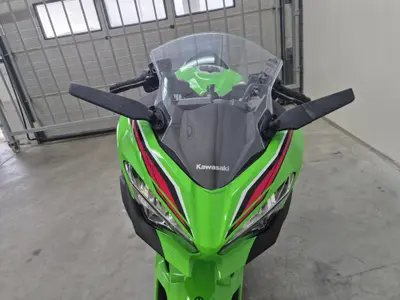 KAWASAKI NINJA 400 – foto 4