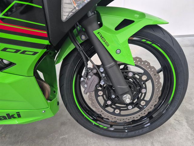 kawasaki - ninja-400