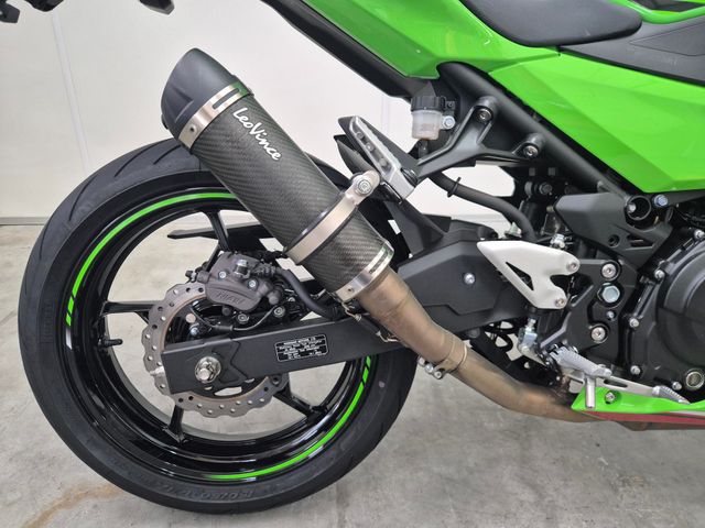 kawasaki - ninja-400