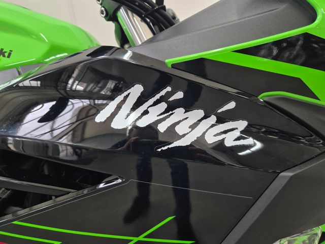kawasaki - ninja-400