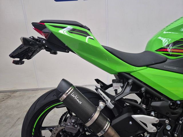 kawasaki - ninja-400