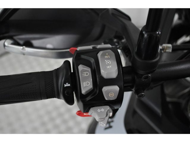 triumph - tiger-900-gt-pro