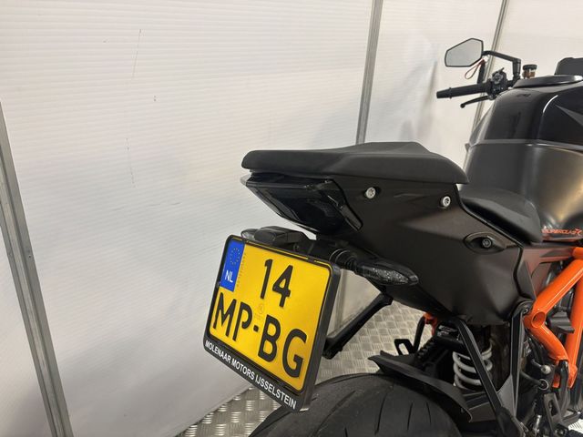 ktm - 1290-super-duke-r