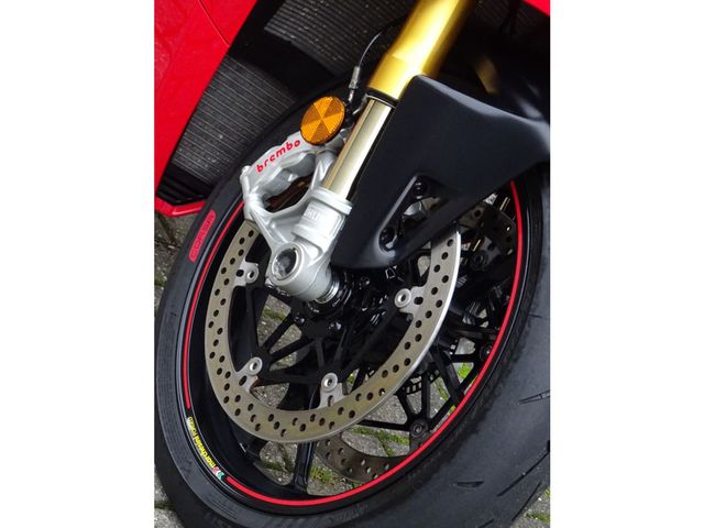 ducati - panigale-v4-s