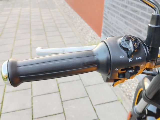 royal-enfield - meteor-350