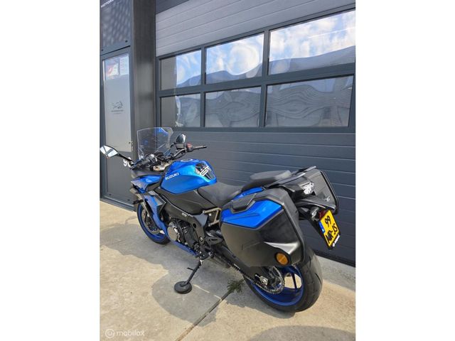 suzuki - gsx-s-1000-gt