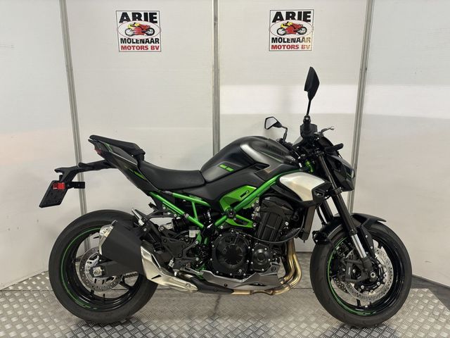 kawasaki - z900
