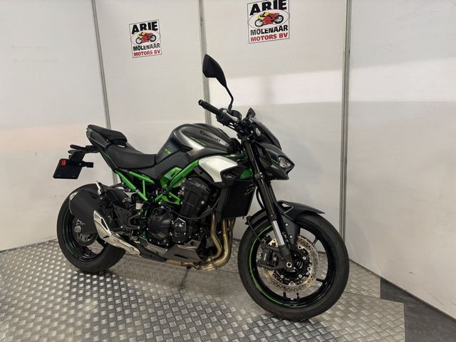 kawasaki - z900