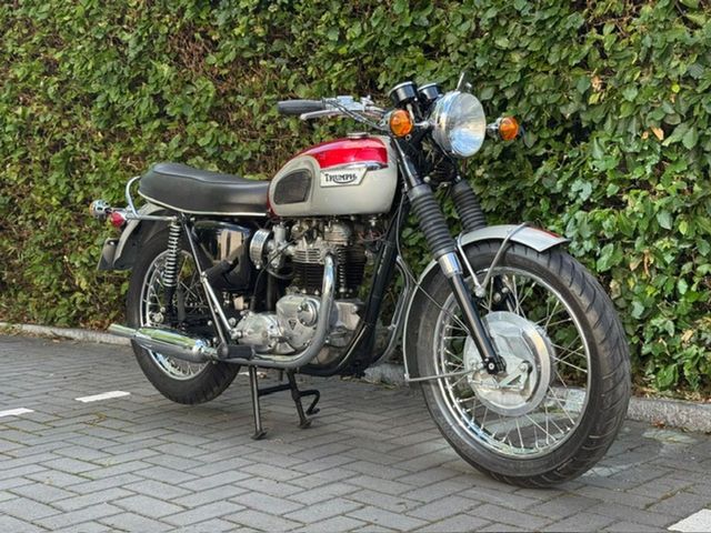 triumph - bonneville