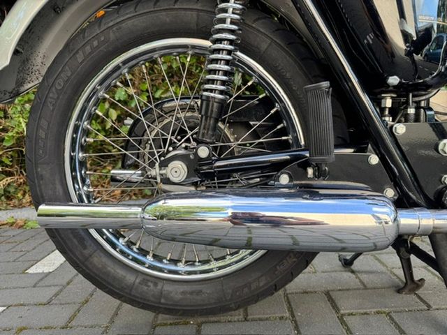 triumph - bonneville