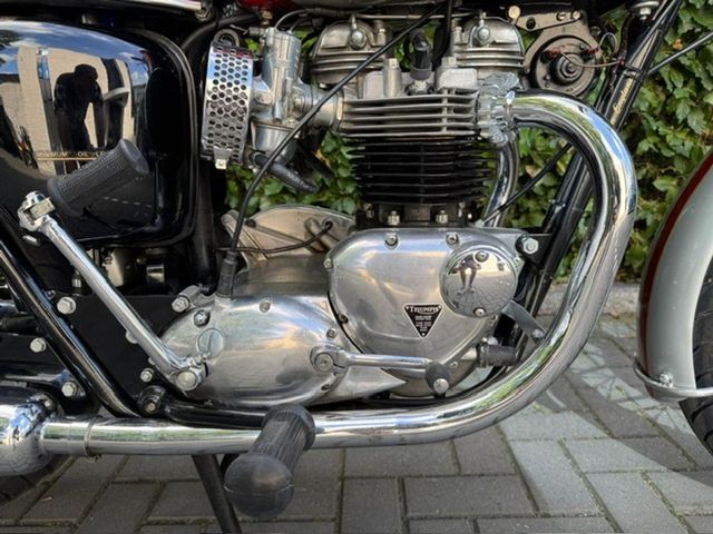 triumph - bonneville