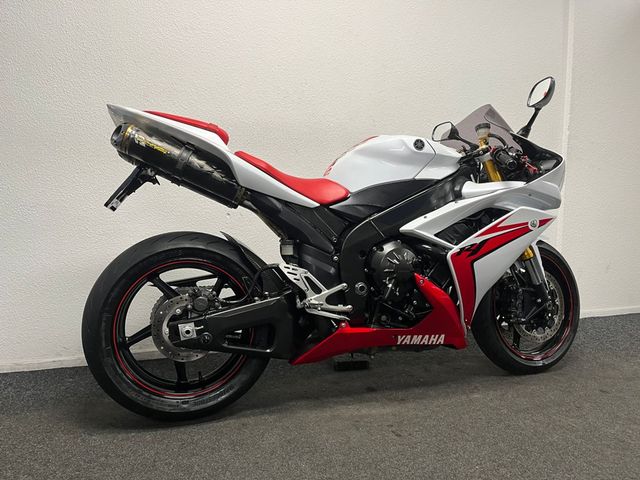 yamaha - yzf-r1