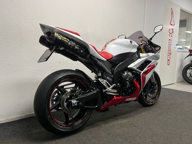yamaha - yzf-r1