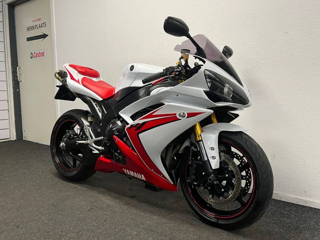 yamaha - yzf-r1