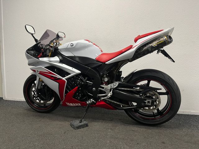 yamaha - yzf-r1