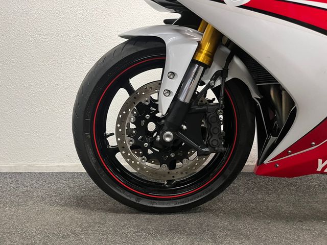 yamaha - yzf-r1