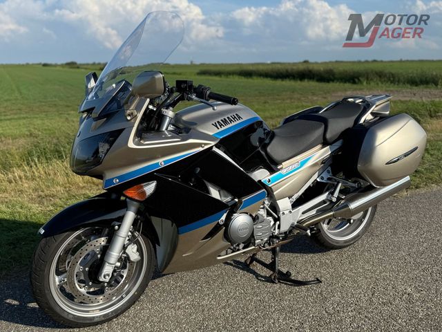 yamaha - fjr-1300