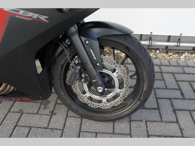 honda - cbr-650-f