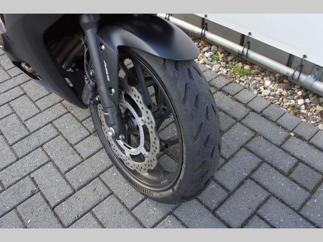 honda - cbr-650-f
